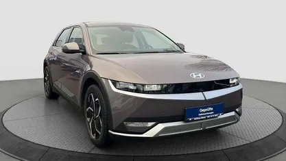Gruen Gebraucht 2021 Hyundai Ioniq 5 Dynamiq SUV | 19.900 € (Fairer Preis)