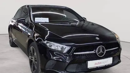 Nachtschwarz Gebraucht 2021 Mercedes E250 Progressive Kombi | 20.590 € (Guter Preis)