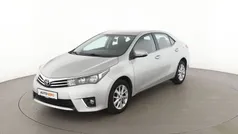 Silber Gebraucht 2014 Toyota Corolla Life+ Limousine | 12.690 € (Teuer)