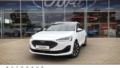 Frostweiß (weiss) Neu 2025 Ford Focus Titanium Kombi | 31.685 € (Fairer Preis)