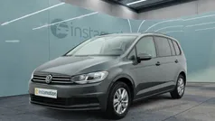 Grau Gebraucht 2024 VW Touran Comfortline Van / Kleinbus | 31.750 € (Fairer Preis)