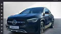 Kosmosschwarz metalliclack (schwarz) Gebraucht 2022 Mercedes GLA200 Progressive SUV | 32.470 € (Fairer Preis)