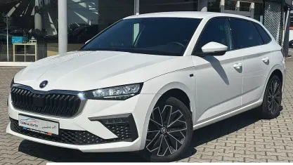 Gebraucht Skoda Scala Drive 116 PS (85 kW) 2025 Weiss Kleinwagen