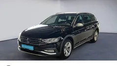 Schwarz Gebraucht 2023 VW Passat Alltrack Kombi | 33.990 € (Fairer Preis)