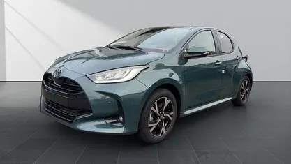 Gebraucht Toyota Yaris Hybrid 117 PS (86 kW) 2026 Kleinwagen
