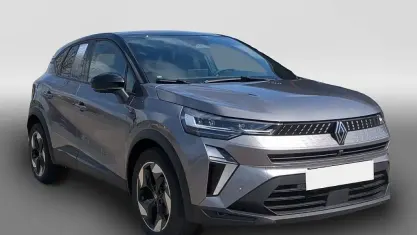 Begagnad Renault Captur Techno 140 HK (102 kW) 2026 SUV