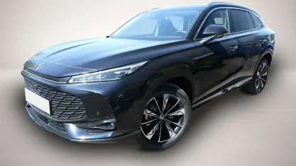Neu MG HS Luxury 224 PS (164 kW) 2026 Schwarz SUV