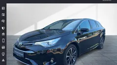 Mysticschwarz mica Gebraucht 2018 Toyota Avensis Basis Kombi | 14.880 € (Fairer Preis)