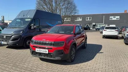 Rot Gebraucht 2023 Jeep Avenger EV Longitude SUV | 26.888 € (Fairer Preis)