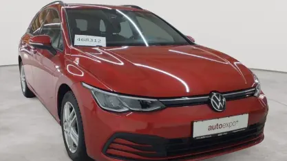 Brugt VW Golf VIII Life 110 HK (80 kW) 2023 Rød Stationcar