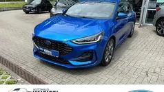 Blau Gebraucht 2024 Ford Focus ST-Line X Kombi | 26.450 € (Fairer Preis)
