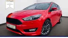 Rot Gebraucht 2018 Ford Focus ST-Line Kombi | 14.890 € (Fairer Preis)