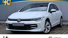 Gebraucht 2024 VW Golf VIII Life Limousine | 29.439 € (Fairer Preis)