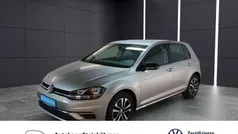 Gebraucht 2019 VW Golf VII IQ Drive Limousine | 16.775 € (Fairer Preis)