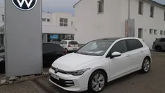 Gebraucht 2024 VW Golf VIII Life Limousine | 25.490 € (Fairer Preis)