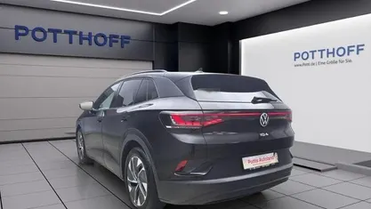 Gebraucht VW ID.4 Pure 125 kW (170 PS) 2025 Schwarz SUV