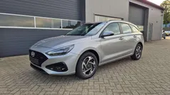 Shimmering silver meta... Neu 2025 Hyundai i30 Kombi | 22.850 € (Fairer Preis)