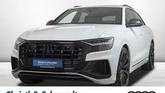 Gletscherweiss metallic Gebraucht 2022 Audi SQ8 Competition SUV | 83.486 € (Fairer Preis)