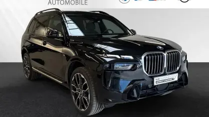 Gebraucht BMW X7 M Sport 352 PS (258 kW) 2025 Saphirschwarz metallic SUV