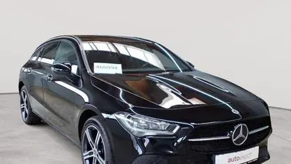 Gebraucht Mercedes CLA250e Shooting Brake Progressive 160 PS (117 kW) 2022 Nachtschwarz Kombi