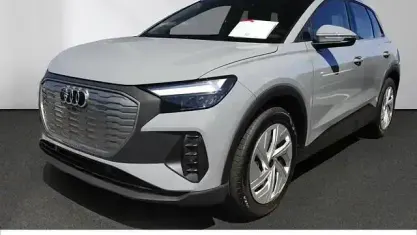 Gebraucht Audi Q4 e-tron Comfort 125 kW (170 PS) 2023 Kieselgrau SUV