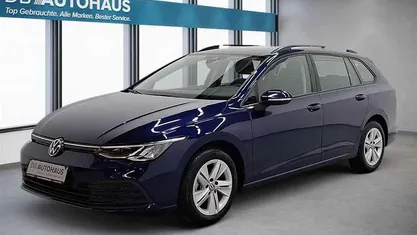 Gebraucht VW Golf VIII Life 110 PS (80 kW) 2024 Blau Kombi