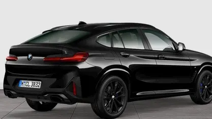 Gebraucht BMW X4 M Sport 245 PS (180 kW) 2025 Schwarz SUV