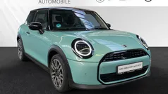 Gebraucht 2024 Mini Cooper Kleinwagen | 25.490 € (Guter Preis)