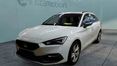 Weiß Gebraucht 2024 Seat Leon FR Van / Kleinbus | 29.310 € (Fairer Preis)