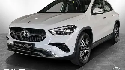 Gebraucht Mercedes GLA200 Progressive 163 PS (119 kW) 2024 Unilack polarweiß SUV
