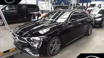 Używany Mercedes C300e Premium 197 KM (144 kW) 2024 Czarny Sedan/Limuzyna