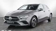 Metalliclack mountaingrau Gebraucht 2024 Mercedes A180 Progressive Limousine | 29.777 € (Fairer Preis)
