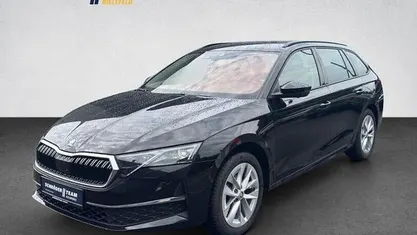 Gebraucht 2024 Skoda Octavia Selection Kombi | 29.380 € (Guter Preis)