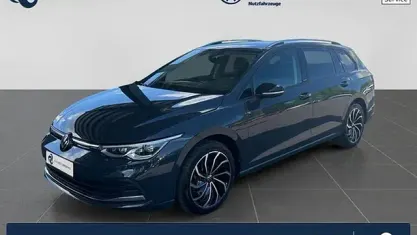 Gebraucht VW Golf VIII Active 150 PS (110 kW) 2023 Uranograu Kombi