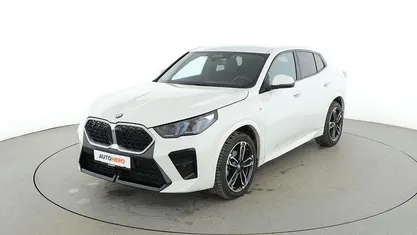 Gebraucht BMW X2 M Sport 163 PS (119 kW) 2024 Weiß SUV