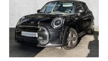 Gebraucht Mini Cooper SE 135 kW (184 PS) 2023 Schwarz Kleinwagen