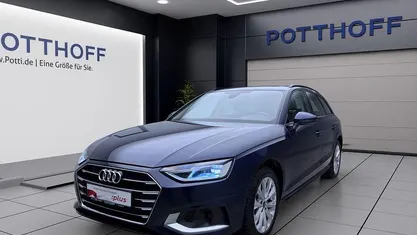 Gebraucht Audi A4 Ambiente 150 PS (110 kW) 2021 Navarrablau metallic Kombi