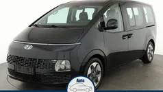 Moonlight blue / mic Gebraucht 2022 Hyundai Staria Premium Van / Kleinbus | 37.995 € (Guter Preis)