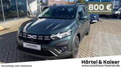 Zedergrün (grün) (grün) Neu 2025 Dacia Sandero Expression Kleinwagen | 19.369 € (Fairer Preis)