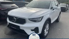 Crystal white perlglanzeffekt Neu 2025 Volvo XC40 Core SUV | 36.995 € (Superpreis)