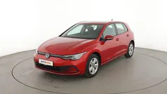 Rot Gebraucht 2021 VW Golf VIII Life Limousine | 17.270 € (Fairer Preis)