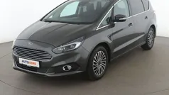 Grau Gebraucht 2019 Ford S-MAX Titanium Van / Kleinbus | 22.000 € (Fairer Preis)