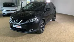 Schwarz Gebraucht 2016 Nissan Qashqai N-Connecta SUV | 14.400 € (Fairer Preis)