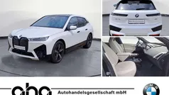 Weiß Gebraucht 2022 BMW iX Performance SUV | 57.820 € (Guter Preis)