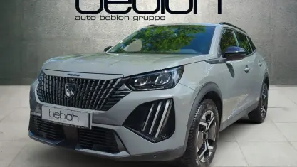 Gebraucht Peugeot 2008 Allure 131 PS (96 kW) 2024 Metfa selenium grau SUV