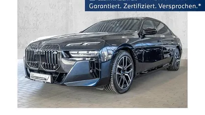 Gebraucht BMW M760e Sport Line 571 PS (419 kW) 2025 Limousine