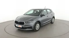 Grau Gebraucht 2022 Skoda Fabia Active Limousine | 16.590 € (Guter Preis)