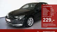 Schwarz (mythosschwarz) Gebraucht 2025 Audi A3 Sportback Advanced Plus Limousine | 28.520 € (Fairer Preis)