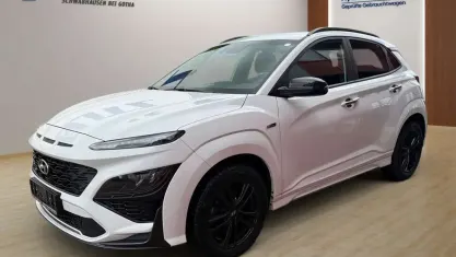 Gebraucht Hyundai Kona N Line 120 PS (88 kW) 2023 Weiß SUV