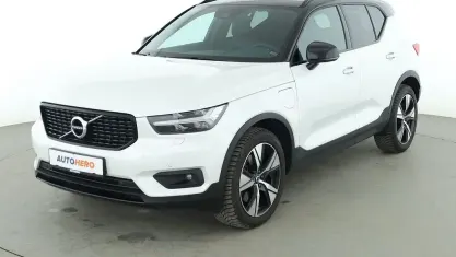 Gebraucht Volvo XC40 R-Design 211 PS (155 kW) 2022 Weiß SUV